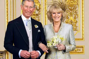 Conoce la relación familiar que tiene el Rey Carlos III y su actual esposa 