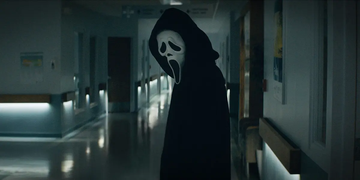 El terror regresa  en Scream 5, la nueva entrega de la exitosa franquicia cinematográfica que inició en los años ‘90s.