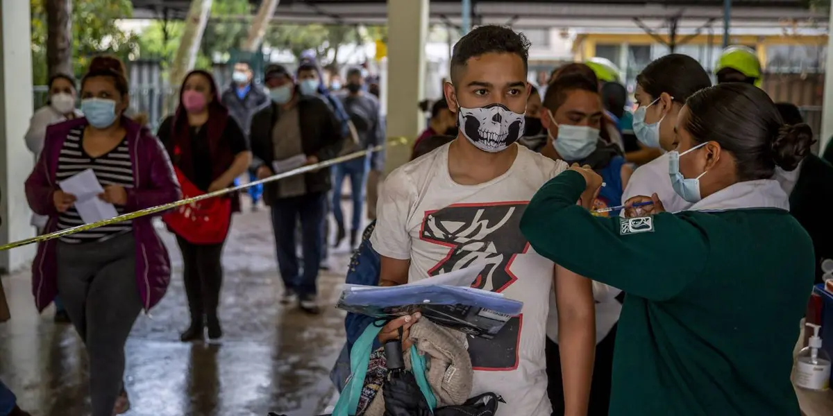 Este sábado 30 de abril concluyó la aplicación de dosis de COVID-19 en estaciones del Metro de la Ciudad de México a personas rezagadas.