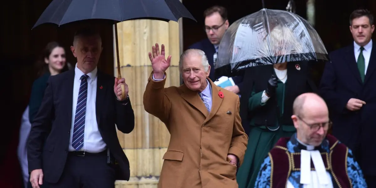 Las malas decisiones del pasado ponen en peligro la corona del Príncipe Carlos III como nuevo rey de Inglaterra