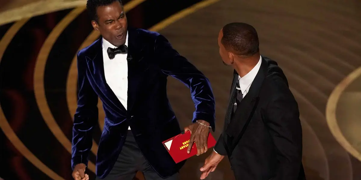 Los Oscar 2022 se pusieron violentos a media ceremonia, pues Will Smith no soportó un chiste que Chris Rock hizo sobre su esposa, por lo que le pegó en el escenario… ¿real o actuado?