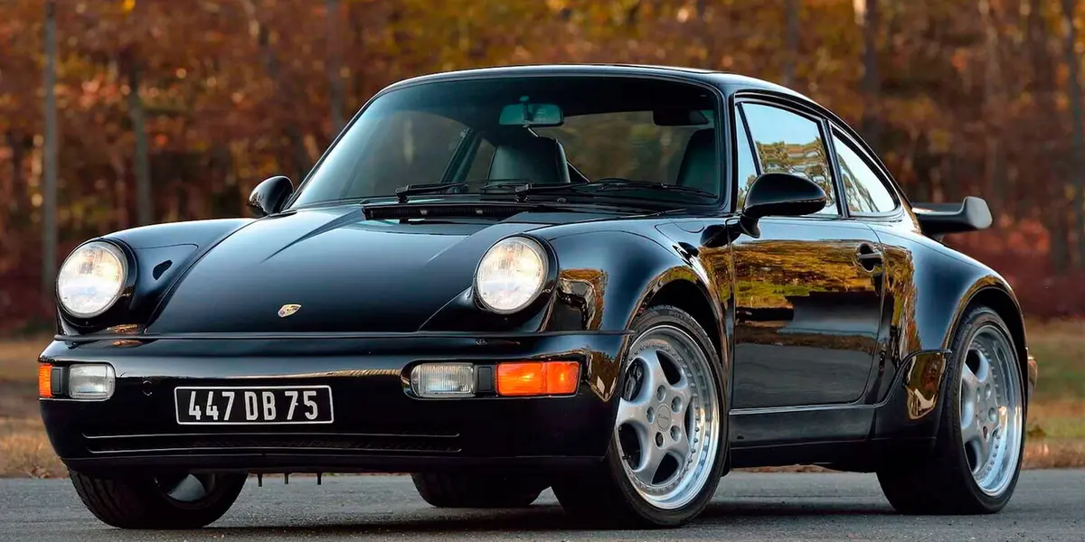 A este grupo pertenecen estos dos modelos, uno directamente a la venta y otro por el que se podrá empezar a pujar a partir de enero.