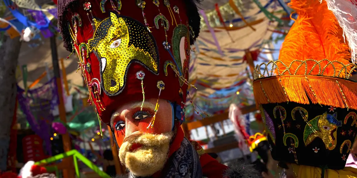 A lo largo de abril y mayo, el color y la fiesta formarán parte de las festividades de los 12 pueblos de la alcaldía.