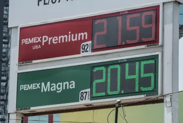 A nivel nacional, la gasolina magna tiene un precio promedio de 21.68 pesos por litro, mientras que la premium está en 23.53 pesos, y el diésel en 23.19 pesos 