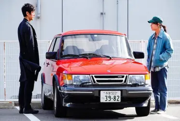 Además de a Almodóvar, la película de Ryûsuke se ha impuesto al finladés Juho Kuosmanen, con 'Compartimento Nº 6'; al ganador del Oscar director italiano Pablo Sorrentino, con 'Fue la mano de Dios' y al iraní Asghar Farhadi, con la película 'A Hero'.