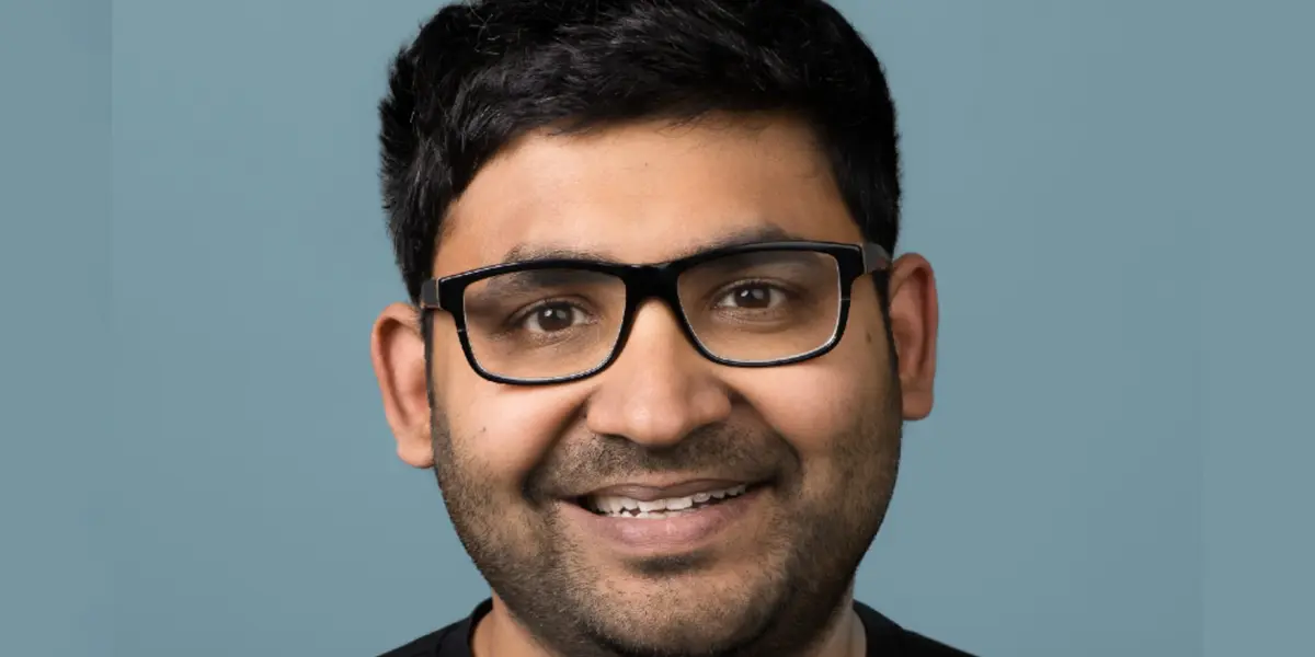 Agrawal es un ejecutivo de tecnología indio-estadunidense tiene un doctorado en Ciencias de la Computación de la Universidad de Stanford.