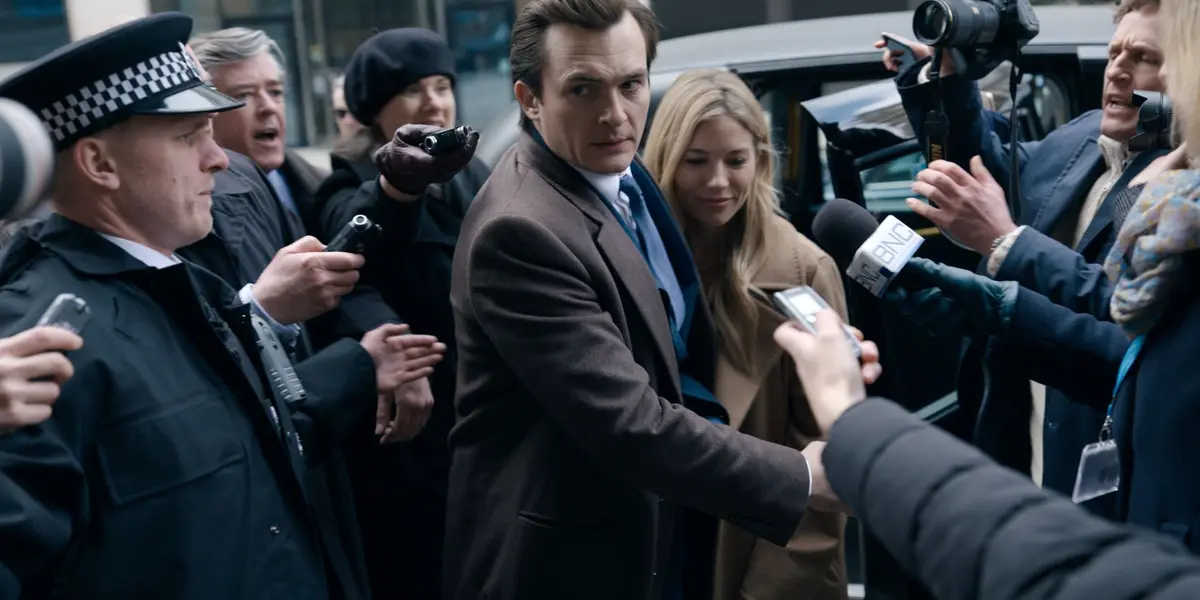 Ahora, con sólo una semana en el Top 10 Global, es la número 1 en el mundo entero. Y por mucha diferencia: acumuló 75,6 millones de horas vistas