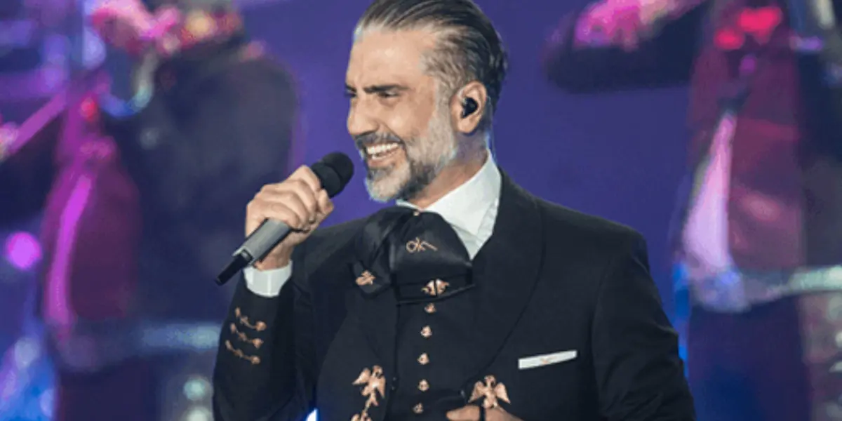 Alejandro Fernández pese a ser un charro de un corazón fuerte, se rompe en llanto cuando escucha una triste canción