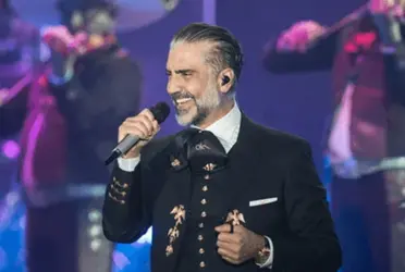 Alejandro Fernández se prepara de esta peculiar forma antes de cada concierto