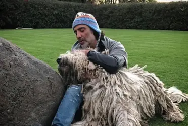 Alejandro Fernández y las mascotas que tiene en su casa