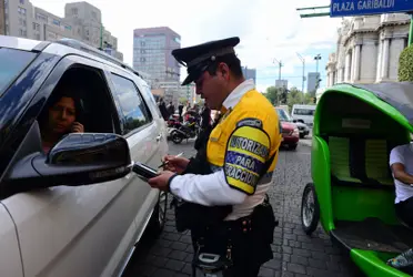 Algunos automovilistas circulan por la CDMX con música a todo volumen. Sin embargo, el ruido representa un riesgo para los otros conductores y usuarios de la vía pública.