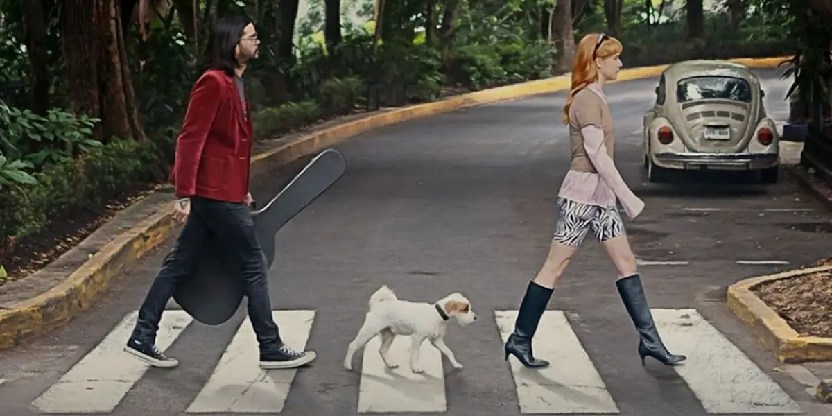 Amsterdam relata las turbulencias amorosas de una singular pareja que transita por tiempos difíciles y que se encuentra con un nuevo amigo que será determinante para el futuro de la relación.