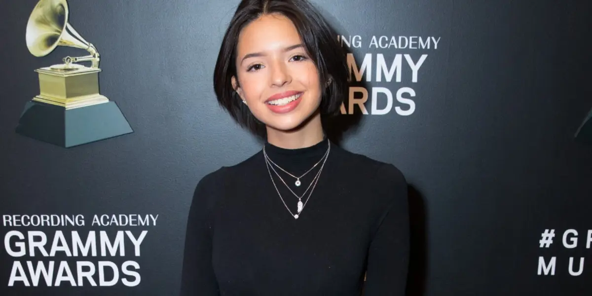 Ángela Aguilar aprendió en la televisión a hablar inglés sorpresivamente