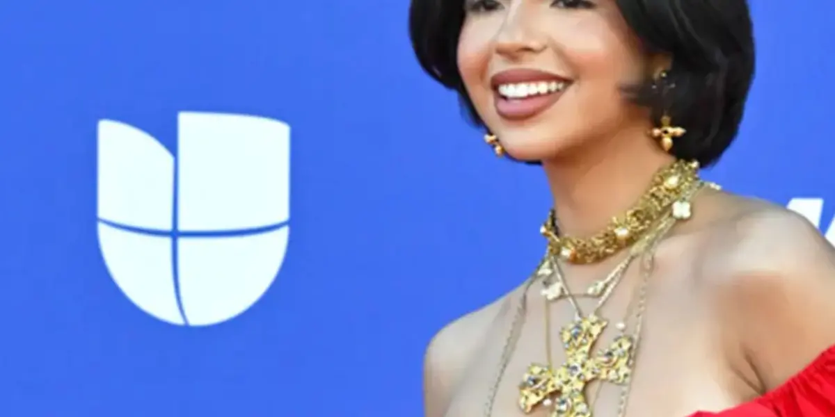 Ángela Aguilar fue seducida por algunos privilegios por parte de Univisión