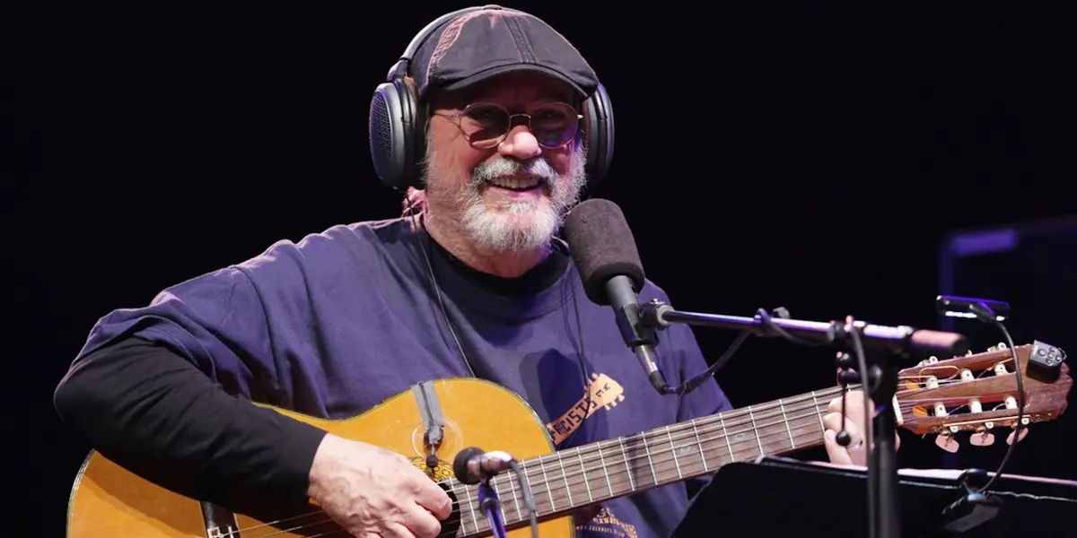 Antes de que el artista diera su concierto en el Auditorio Nacional. “Hay que ir a ver a Silvio al Auditorio Nacional.