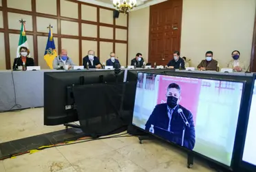 Asimismo, a través de un enlace con el secretario de Educación, Juan Carlos Flores Miramontes, desde la Escuela Primaria 15 de mayo en Zapopan, se informó que la asistencia notificada a la presencialidad en educación básica fue esta mañana del 71 a 75 por ciento del millón 660 mil 553 alumnos.