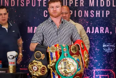 Canelo Álvarez llegó con una vestimenta muy discreta al igual que sus lujosos tenis