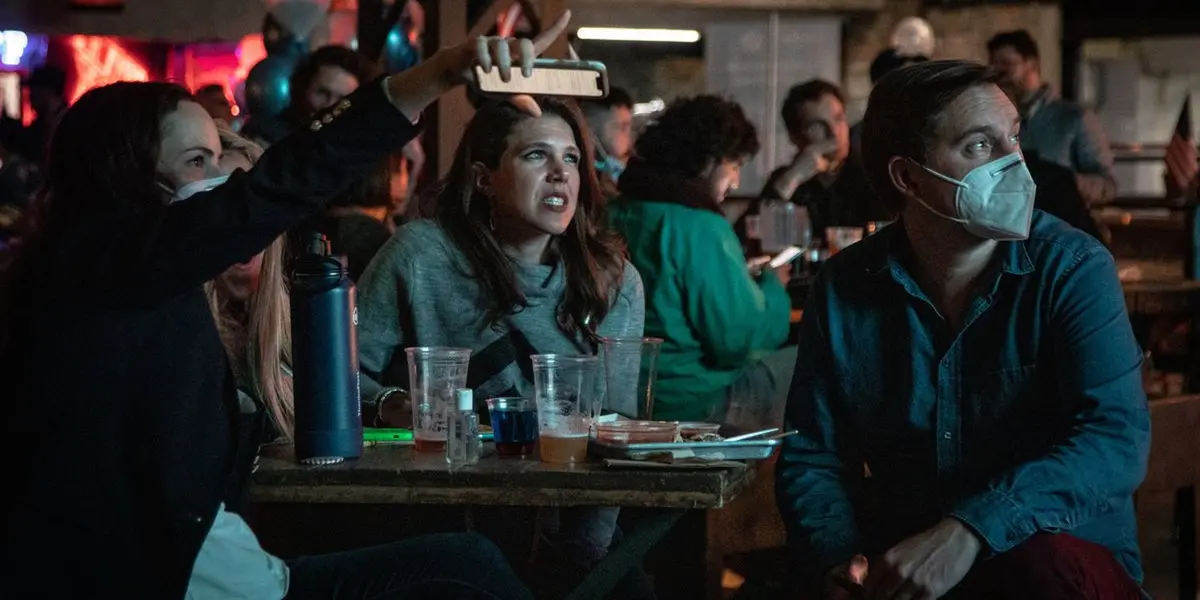 Con prácticamente un mes en semáforo verde, la vida nocturna en la CDMX no se ha hecho esperar y es que ya no se están respetando las medidas sanitarias ni el aforo limitado que se recomendó para esta etapa.