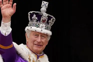 Conoce algunos secretos del outfit del Rey Carlos III