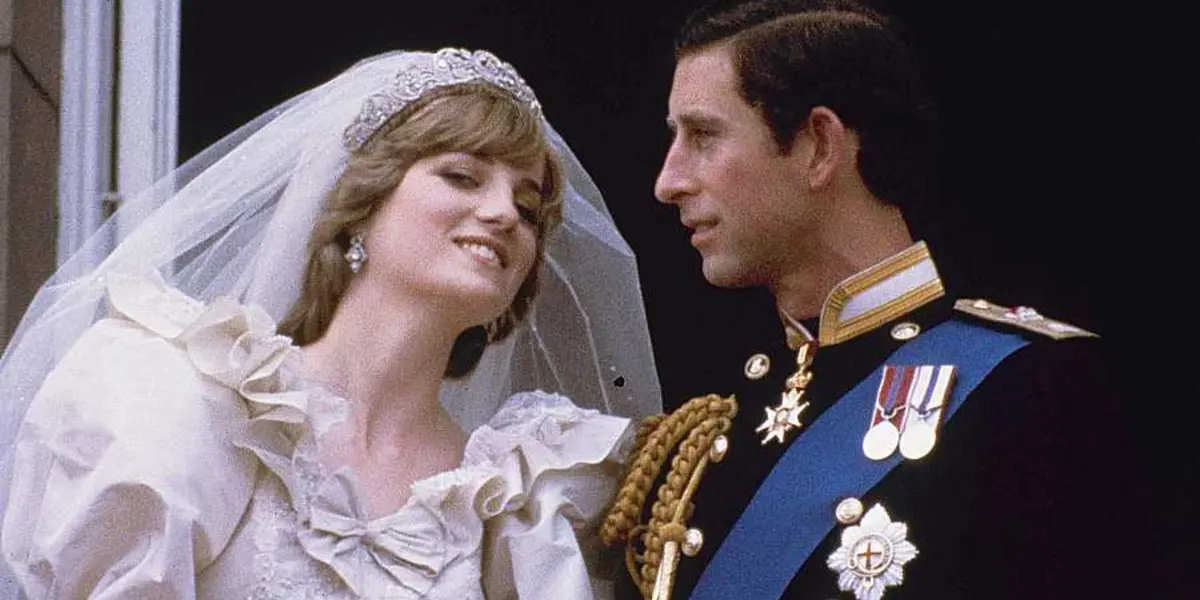 Conoce como era la casa en donde el Rey Carlos III selló su amor con Lady Di