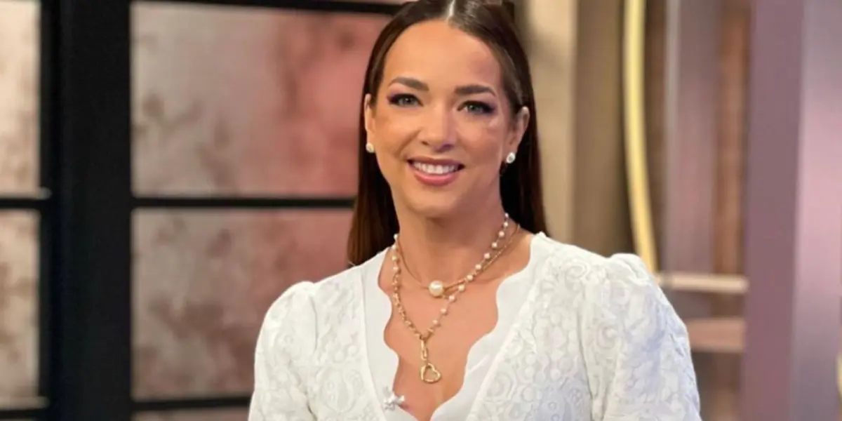 Conoce como fue que la conductora Adamari López recibió un mensaje por parte de su madre fallecida