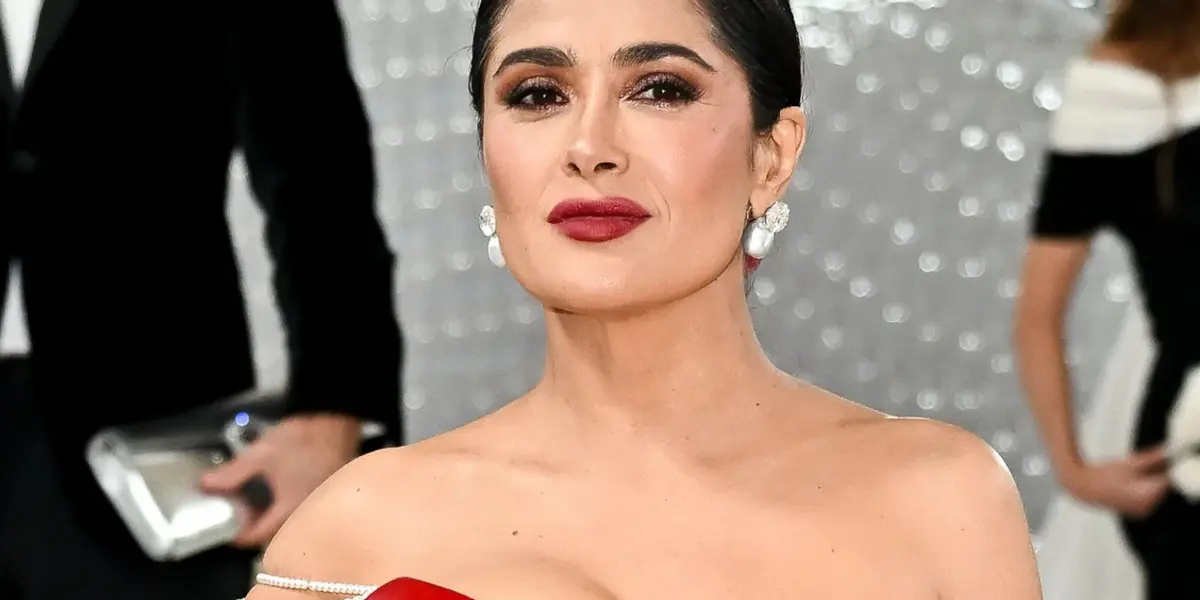 Conoce cual era el sueño de Salma Hayek cuando era una niña alejada de la televisión