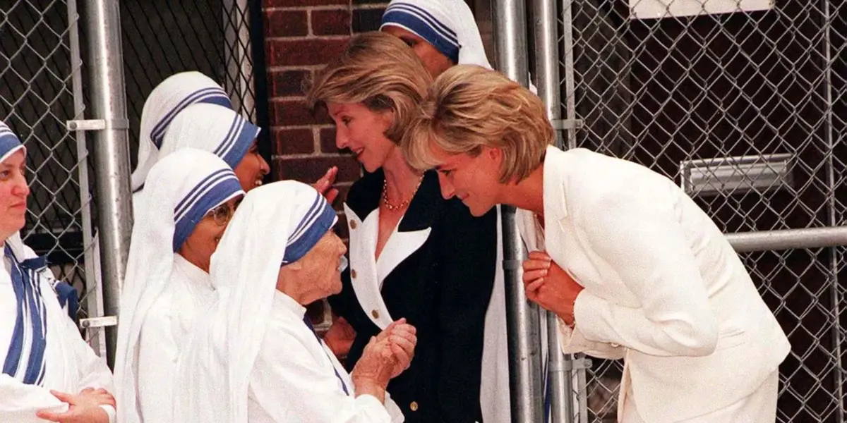 Conoce cual fue el regalo que Lady Di se llevó a la tumba