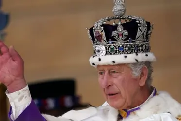 Conoce cual fue la joya que prohibió el Rey Carlos III