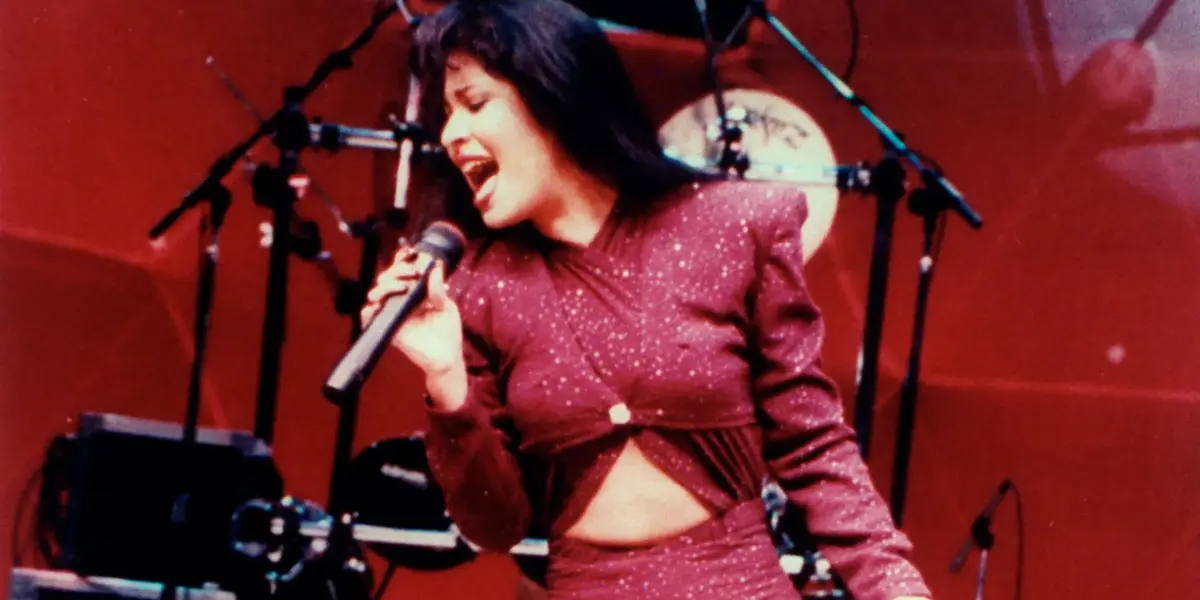 Conoce cuanto cuesta adquirir los productos oficiales de Selena Quintanilla
