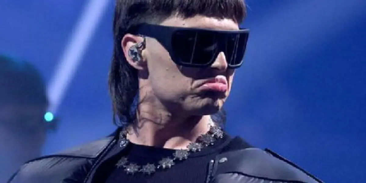 Conoce cuanto ganaba Peso Pluma en Estados Unidos antes de ser famoso