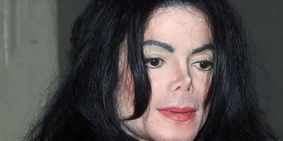 Conoce cuantos millones obligaron a Michael Jackson a fingir su fallecimiento