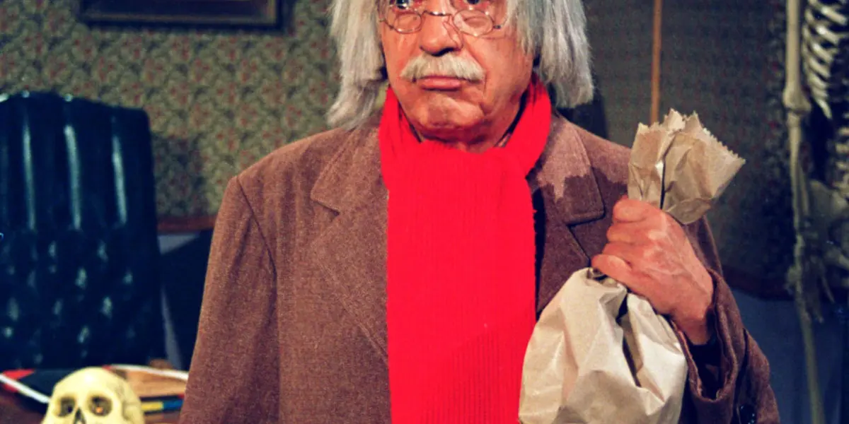 Conoce el contenido de lo que guardaba el doctor Chapatín en su particular bolsa durante su sketch