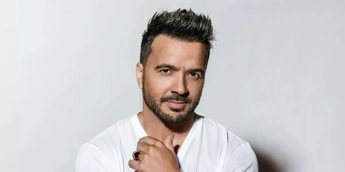 Conoce el lujoso traje que presentó Luis Fonsi en la entrega de premios más importante de la industria musical