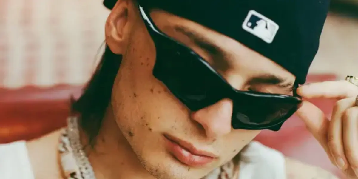 Conoce el secreto que reveló Peso Pluma y que preocupa a sus fanáticos