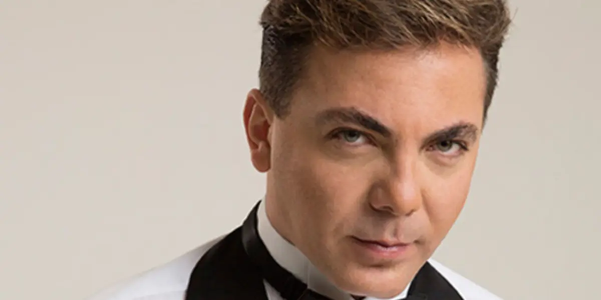 Conoce la extraña y curiosa forma de calentar de Cristian Castro previo a sus shows