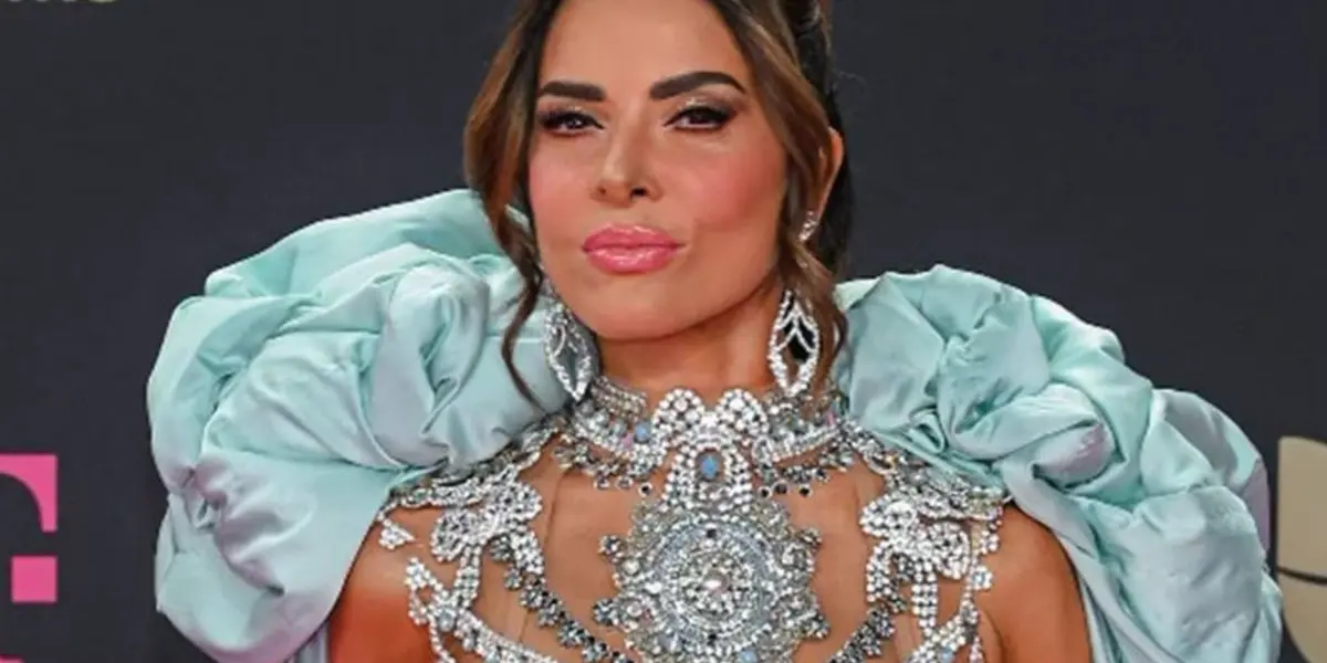 Conoce la lujosa mansión en la que vive Gloria Trevi