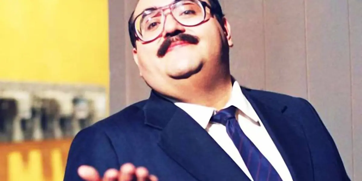 Conoce la verdadera profesión del Señor Barriga y descubre la razón de su portafolio