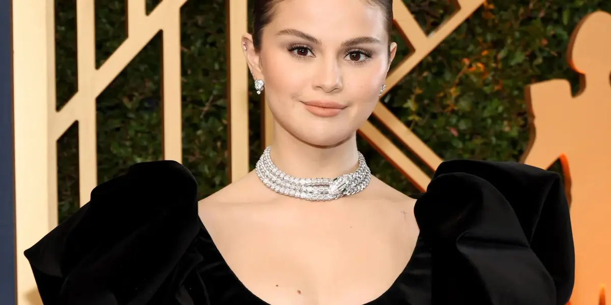 Conoce las lujosas sandalias con las que Selena Gómez sale de shopping