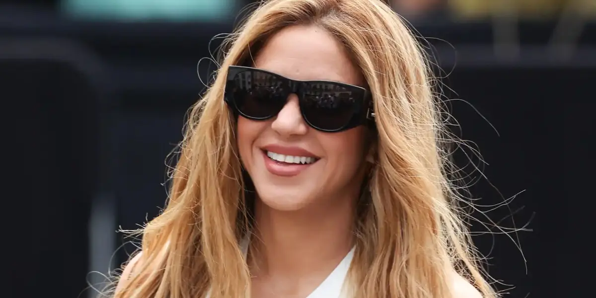 Conoce los lujosos autos que abandonó Shakira