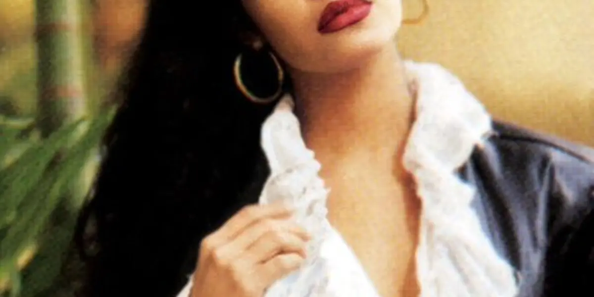 Cosas que no conocías sobre el traje de la Reina del Tex-Mex.