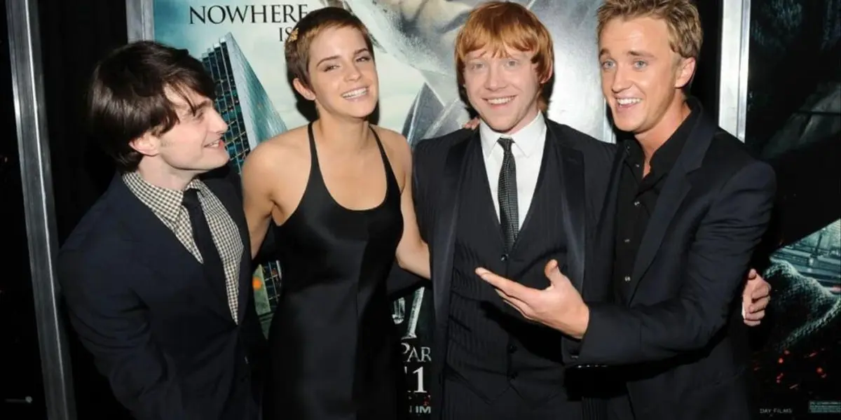Daniel Radcliffe, Emma Watson y Rupert Grint vuelven a ponerse las capas para celebrar el 20 aniversario de Harry Potter