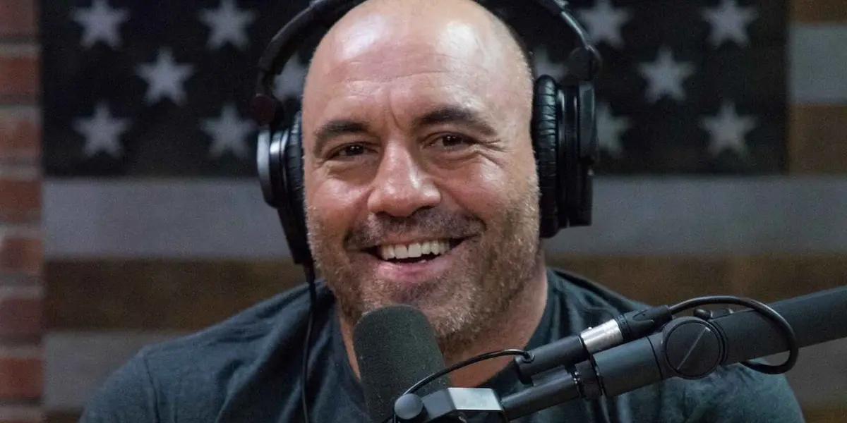 De acuerdo a The Verge, justo antes de que una disculpa de Joe Rogan saliera por Instagram, Spotify eliminó sin explicación aproximadamente 70 episodios del pódcast.