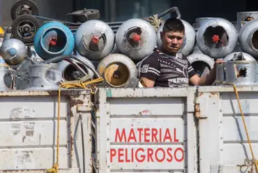 De acuerdo con la CRE, el precio máximo del gas LP en la Ciudad de México será de 12.76 pesos por litro y de 23.63 pesos por kilo, lo que presenta una disminución de tres y seis centavos, respectivamente.