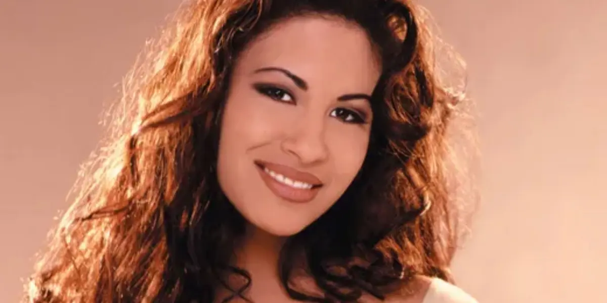 Descubre con que traje fue sepultada Selena Quintanilla tras su fallecimiento