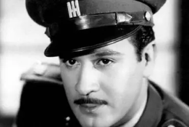 Descubre cual fue la marca de tequila que Pedro Infante sacaba en sus películas
