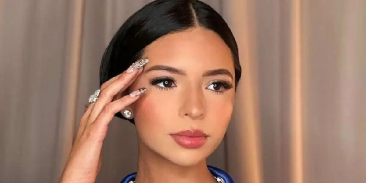 Descubre cuales son dos los artistas que Ángela Aguilar asegura ayudar a esconderse