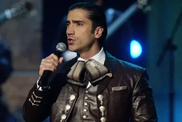 Descubre el pasado de Alejandro Fernández antes de ser famoso