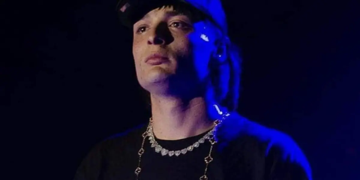 Descubre la polémica canción de Peso Pluma que podría costarle la vida