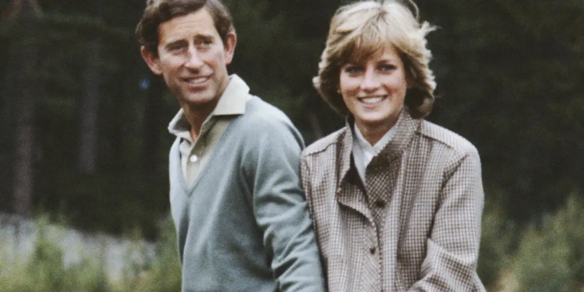 Descubre la razón por la que Lady Di planeó cancelar su boda con Carlos III