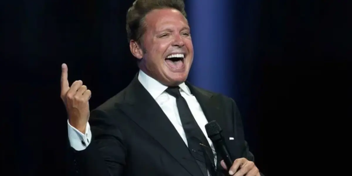 Descubre porque Luis Miguel viste de negro durante sus conciertos